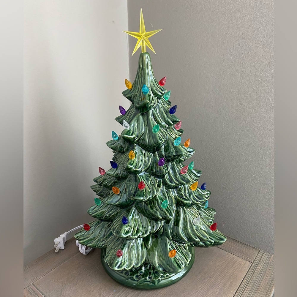 Ceramic christmas tree